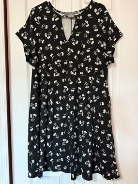 Lark + Grey Black Floral Women’s Dress Sz 3x